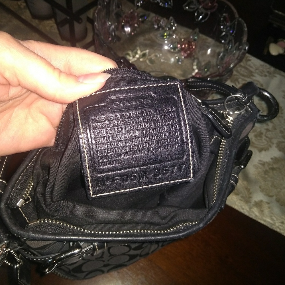 Coach Handbag - Picture 4 of 7